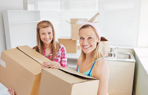Moving van and relocation support for flats and houses in Hackney