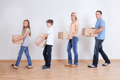 Protective packing materials and sturdy cartons for Hackney customers