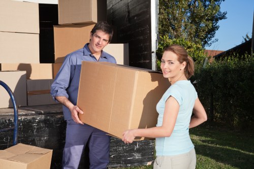 Hackney moving service for flats, homes, and businesses